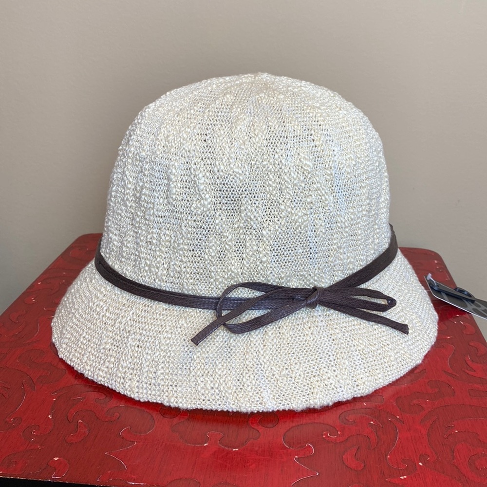 David And Young Knit Bucket Hat